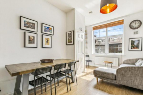 Charming 1 bedroom flat with parking in Brentford Barnet